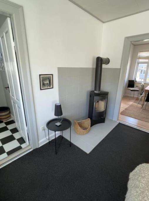 Skont Feriehus Midt I Marstal. Villa Exterior foto